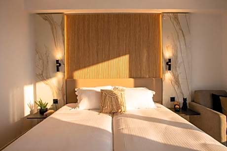 Superior Double or Twin Room with Pool View