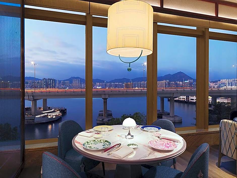 Hyatt Centric Victoria Harbour
