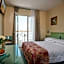 Salus Smart & Chic Hotel