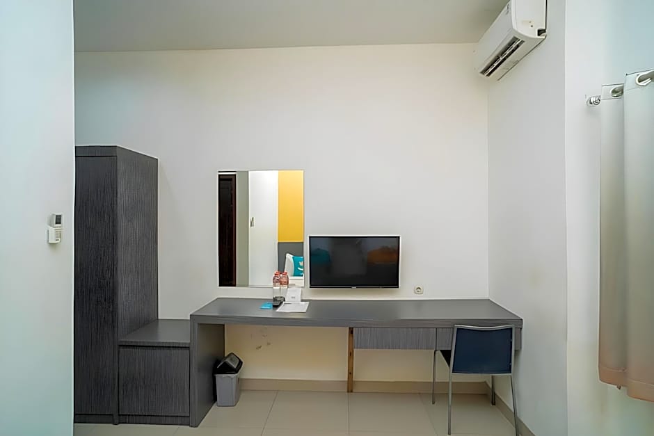 Sans Hotel Widarasari Cirebon