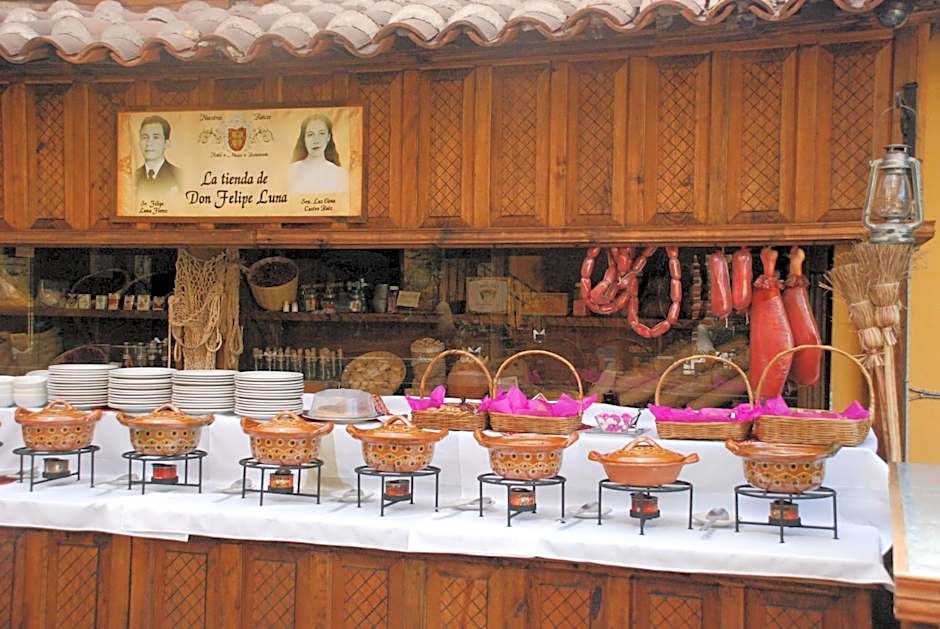 Nuestras Raices Hotel - Museo - Restaurante