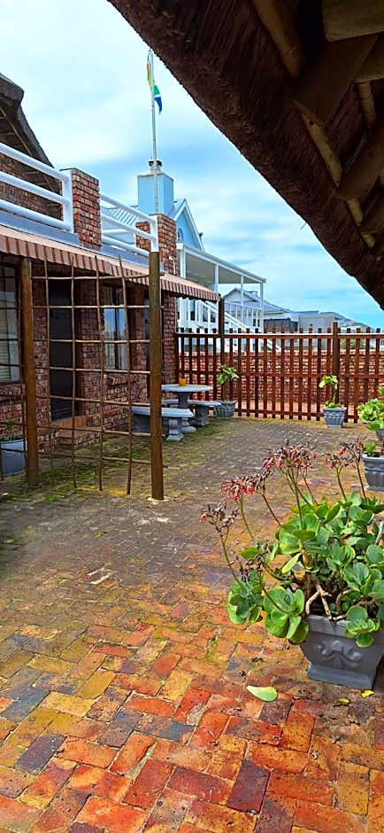 Myoli Beach Lodge