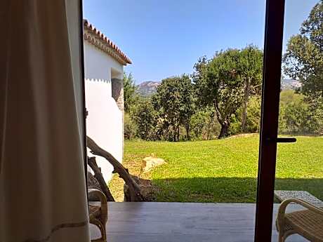 Deluxe Double Room with Extra Bed