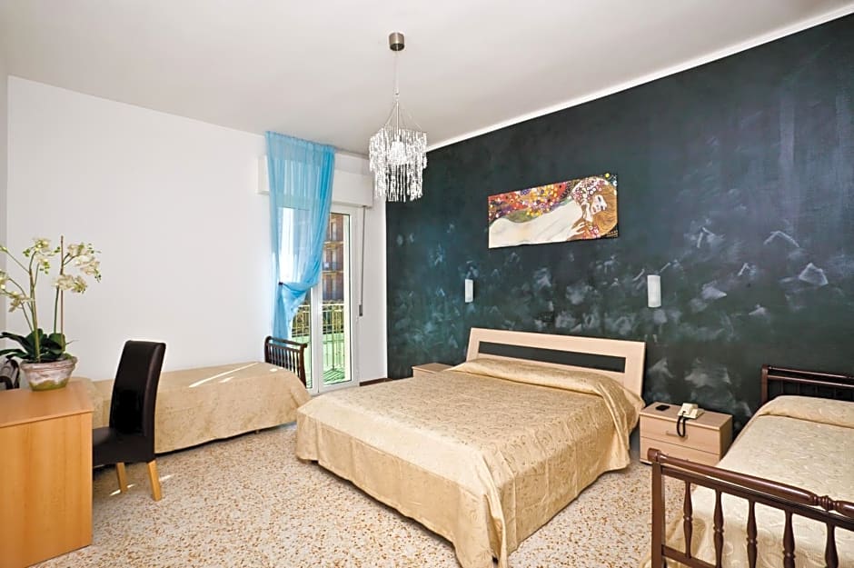 Hotel Holiday Park