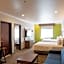 Holiday Inn Express & Suites Davis - University Area By IHG