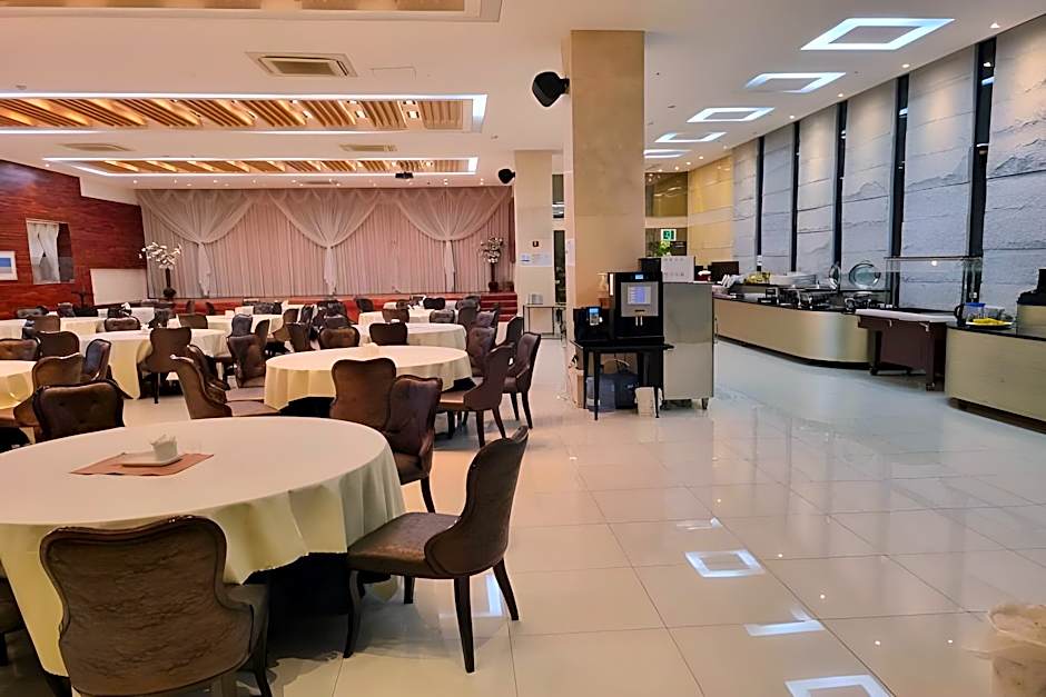 OASIS Hotel