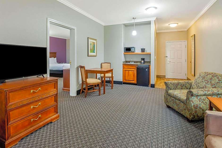 La Quinta Inn & Suites by Wyndham Gainesville