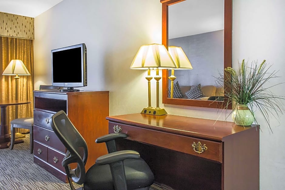 Clarion Hotel Philadelphia International Airport