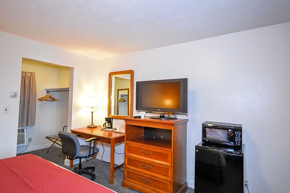 Monticello Inn Framingham