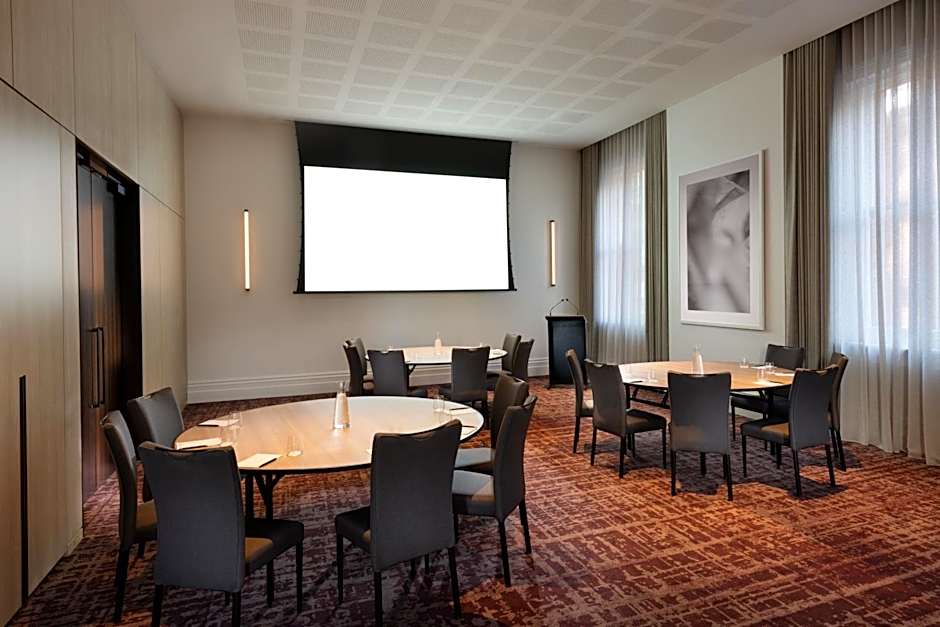 Adelaide Marriott Hotel