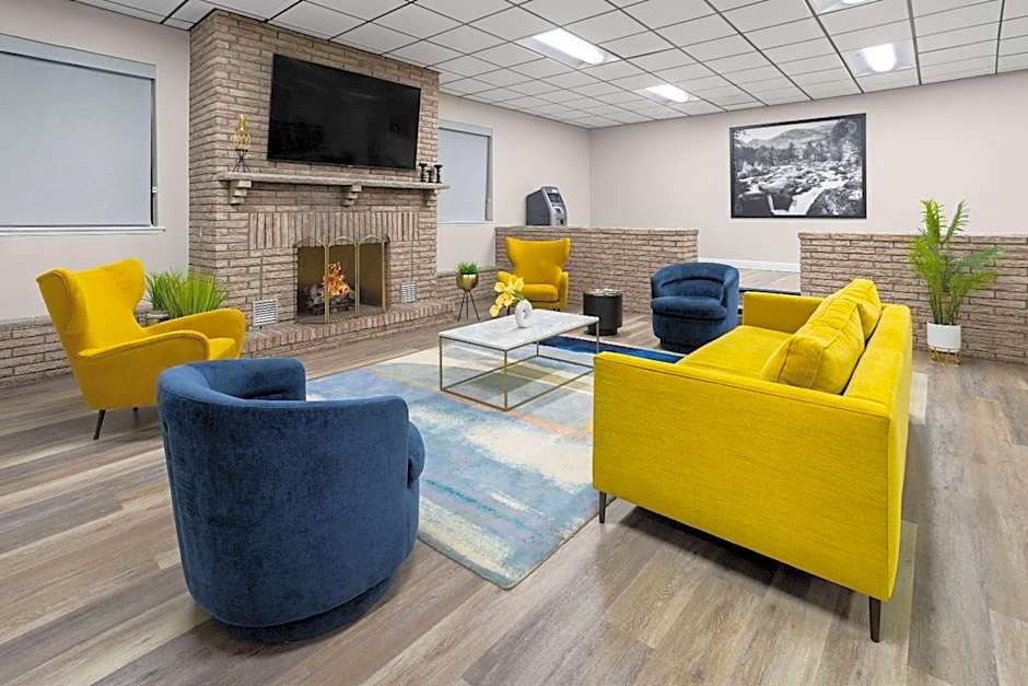 Super 8 by Wyndham Henrietta/Rochester Area