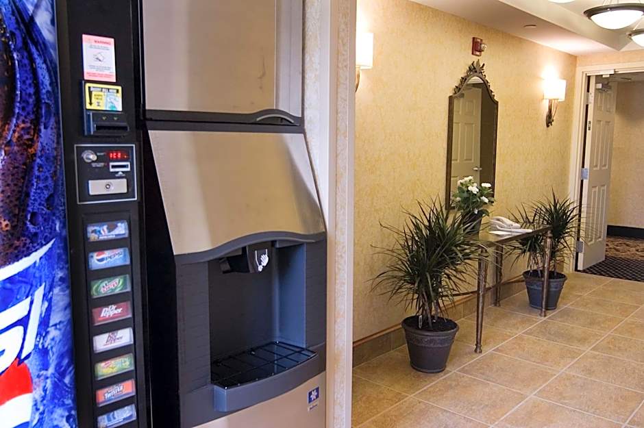 Hampton Inn By Hilton Easton