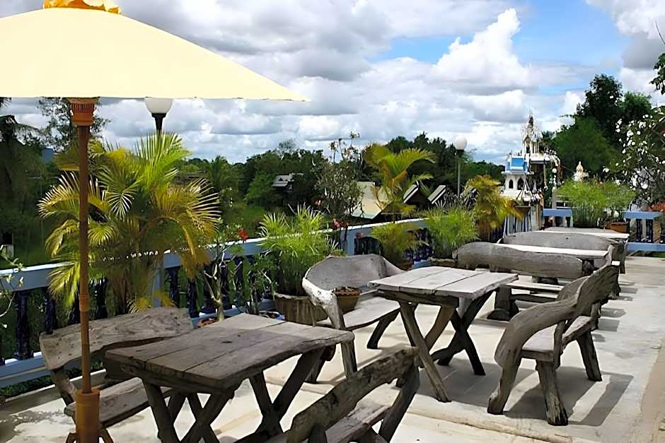 Pong Phen Guesthouse