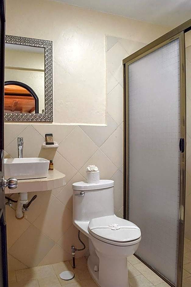 Hotel Bucaneros