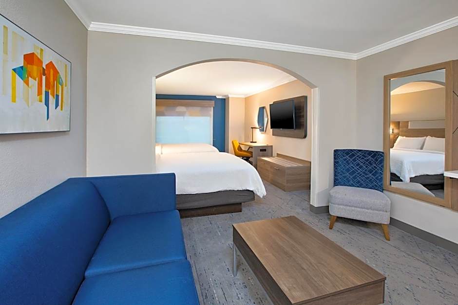 Holiday Inn Express Hotel & Suites - Sumter By IHG