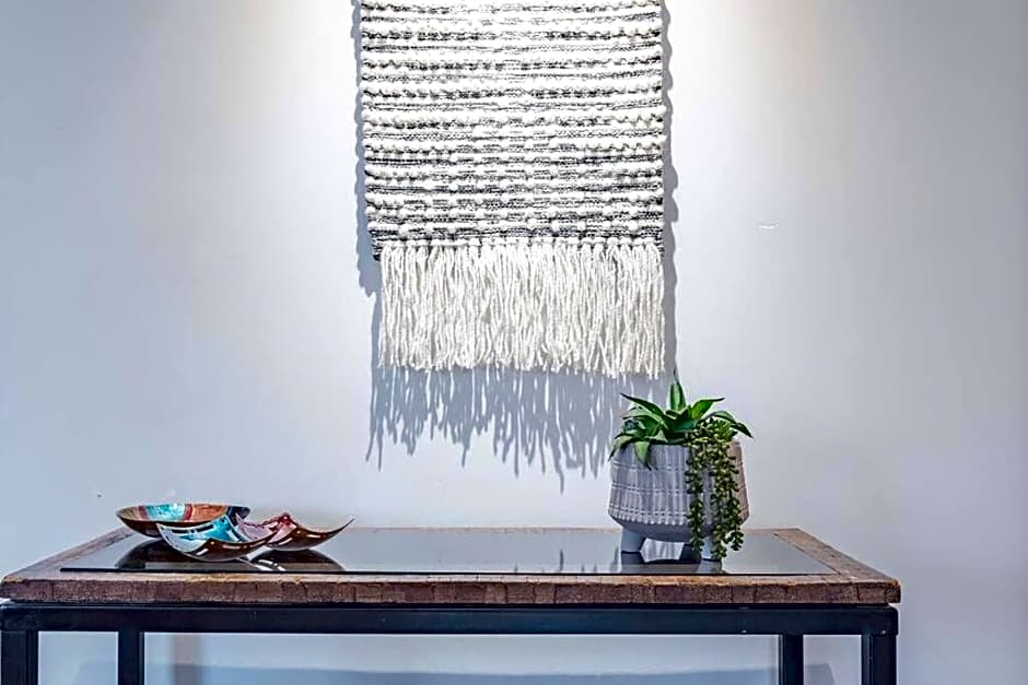 Luxurious & Modern 4BR House w/ 3 Car Parking