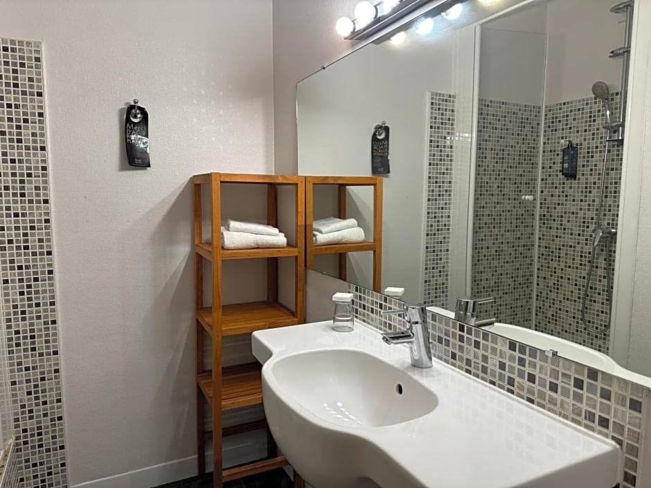 The Originals City, Hotel Napoleon, La Roche-sur-Yon (Inter-Hotel)