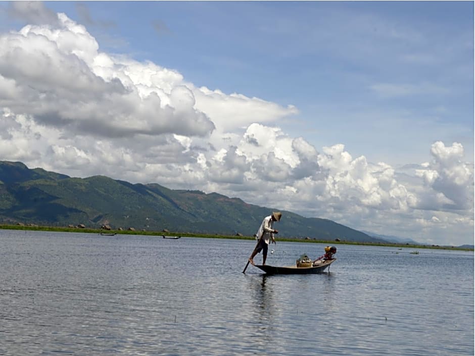 WEStay @ The Grand Nyaung Shwe Hotel, Inle Lake