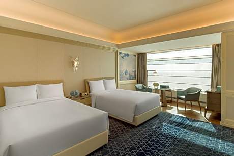 Deluxe Twin Room with City View
