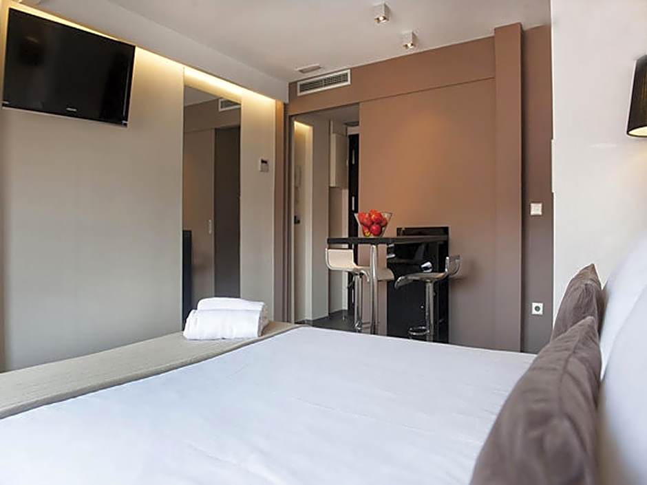 Barcelona Fifteen central Aparthotel