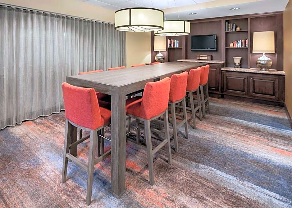 Hampton Inn By Hilton Suites Alexandria Old Town Area South