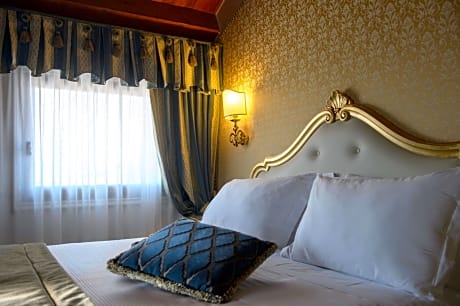 Double Room with Double Bed - Annex/Non-Smoking