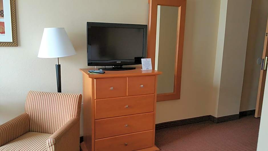 Days Inn by Wyndham Edmonton Downtown