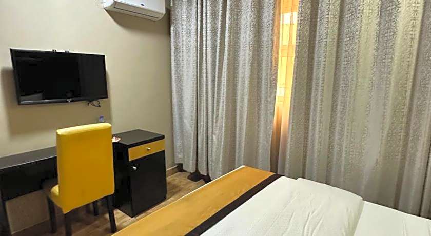 Msquare Hotel GRA