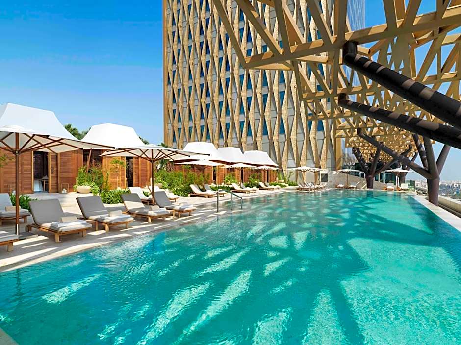 Four Seasons Hotel Kuwait at Burj Alshaya