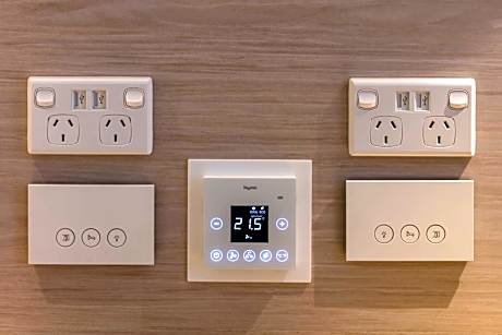 Paradox Executive Suite