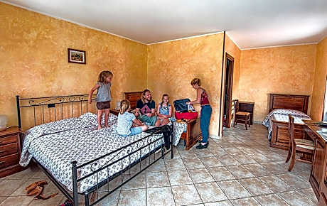 Triple Room with Mountain View