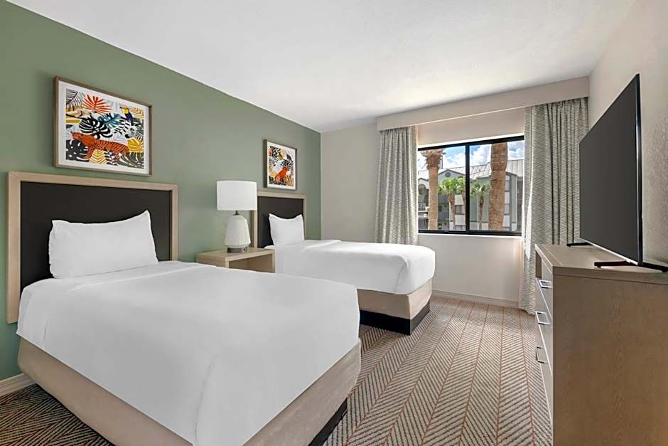 Parkway International Resort