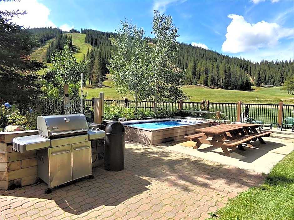Fox Pine Lodge 3 Bed 3 Bath