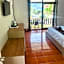 Tropical Palm Resort.