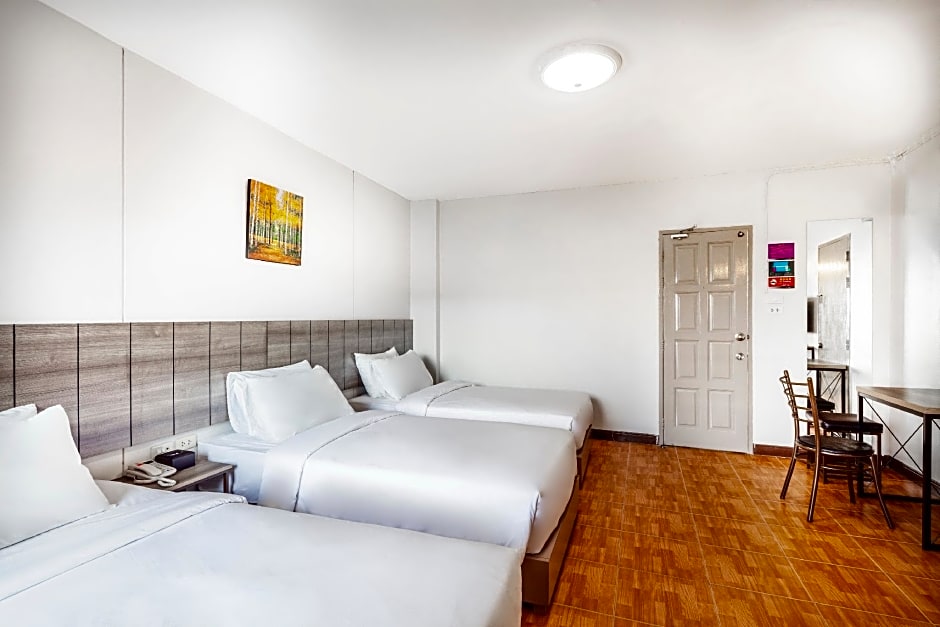 Livotel Express Hotel Bang Kruai Nonthaburi (SHA Extra Plus)