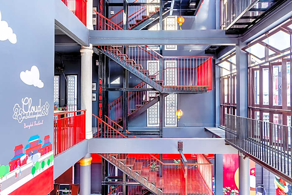 CLOUD on Saladaeng Silom Hostel Bangkok