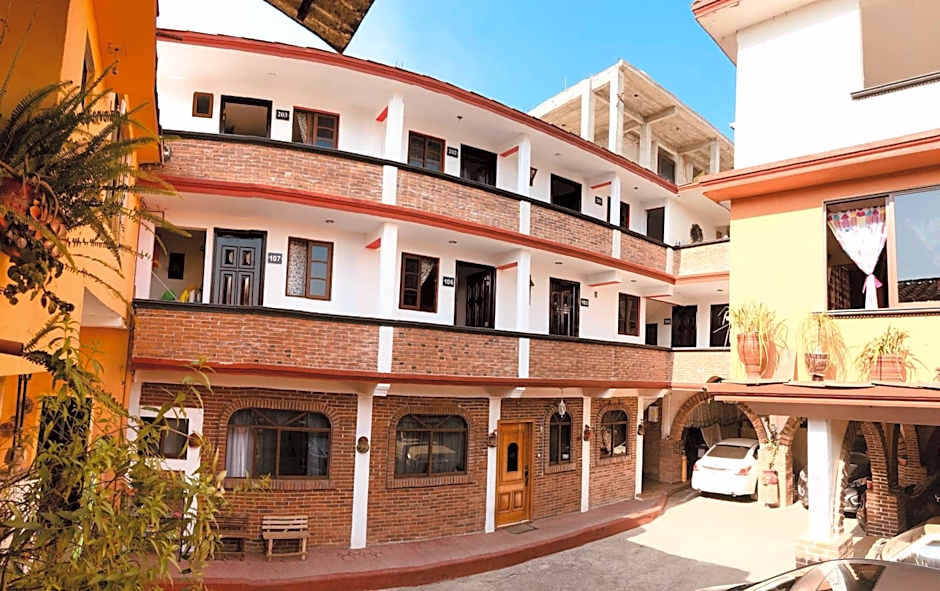HOTEL LA GRAN MANZANA