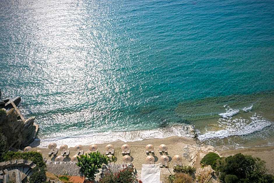 Aneroussa Beach Hotel