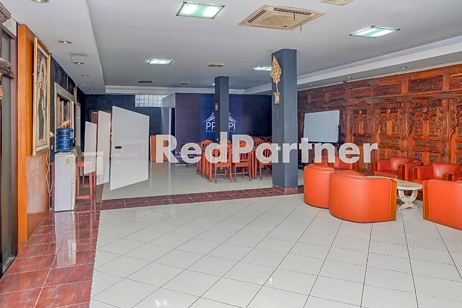 Hotel Sebelas @ Jalan Palasari Mitra RedDoorz