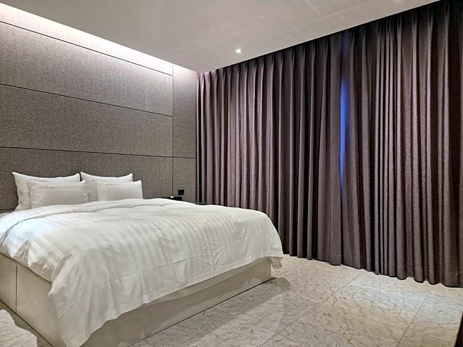 Daejeon The Empress Hotel