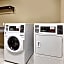 Holiday Inn Express & Suites Milan - Sandusky Area By IHG
