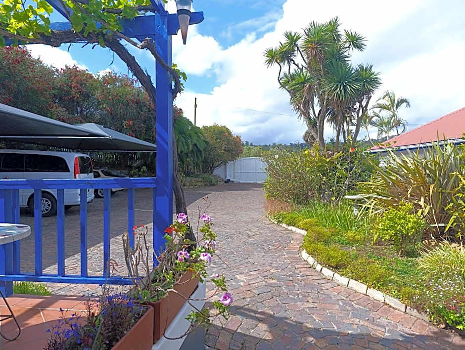 Guinea Fowl Lodge - Lagoon & Heads View B&B, Central Knysna