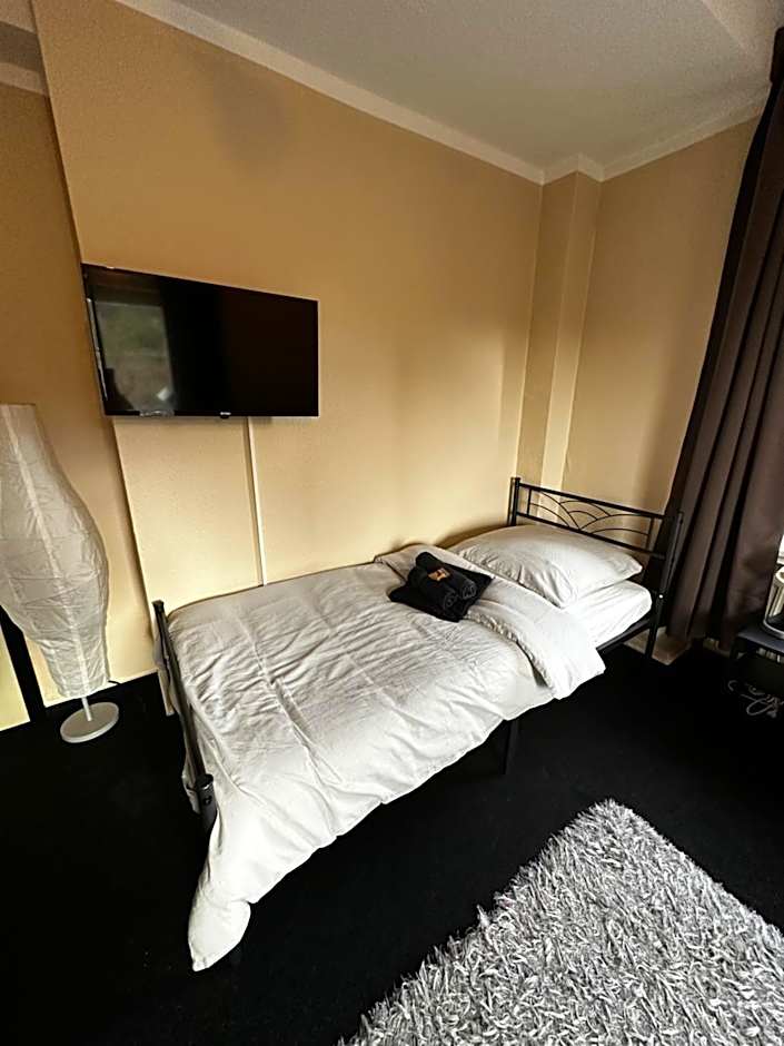 Pott Hostel - Essen Steele