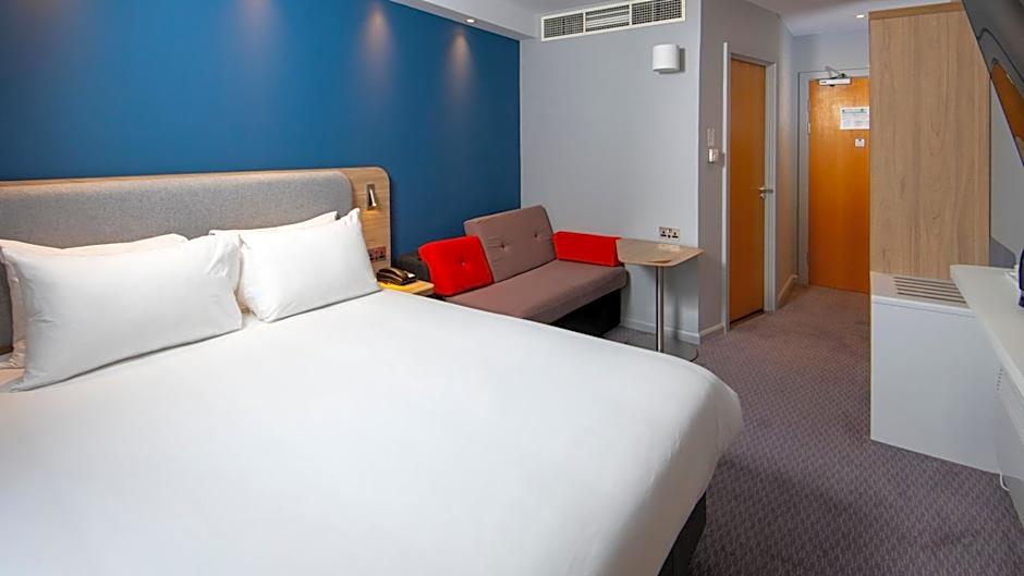 Holiday Inn Express Burton on Trent By IHG