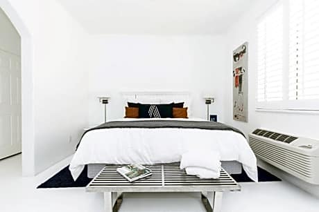 One Bedroom King Suite