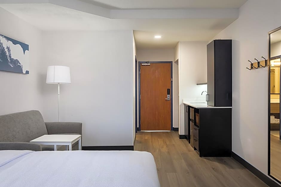 Spark by Hilton Guelph