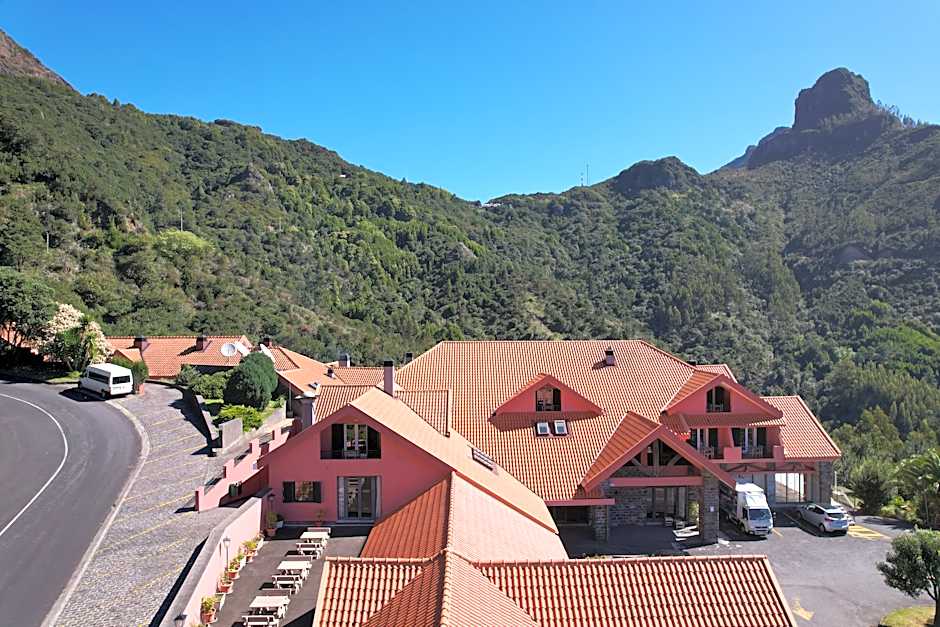 Valley View Hotel Encumeada