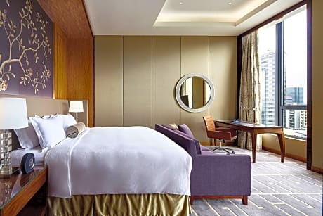 Sky Harbor View Room