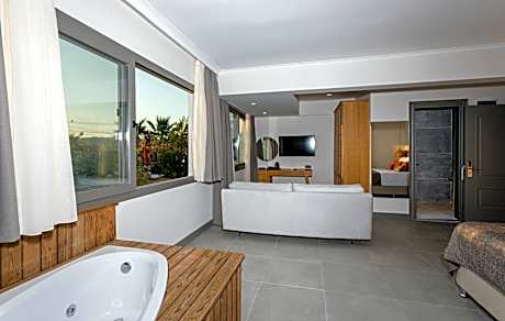 Queen Suite
