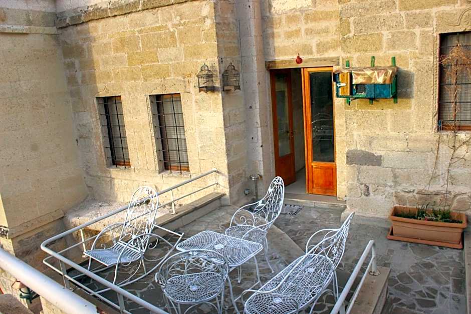 Anatelein Cave Hotel